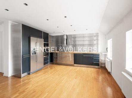 DSC_4062-HDR_web | Pronájem - historický objekt, 450 m²