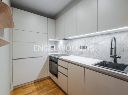P1488536_web | Pronájem bytu, 1+kk, 52 m²