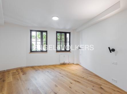 4 | Pronájem bytu, 4+kk, 161 m²