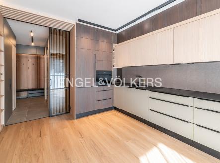 2 | Pronájem bytu, 1+kk, 37 m²