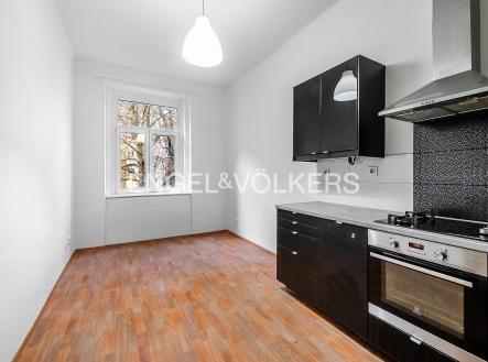 Pronájem bytu, 2+1, 70 m² obrázek