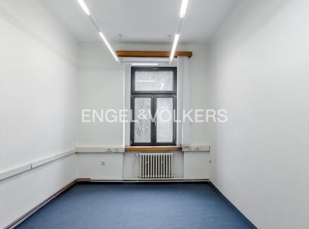 3 | Pronájem - kanceláře, 16 m²