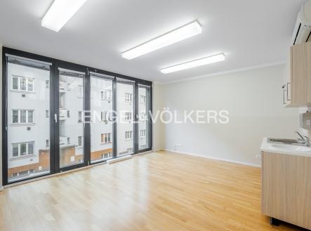 2 | Prodej bytu, 3+kk, 79 m²