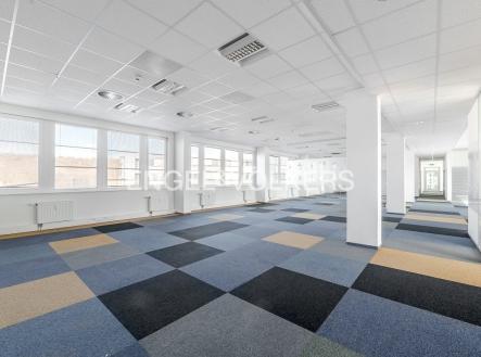P1500270-HDR_web | Pronájem - kanceláře, 454 m²