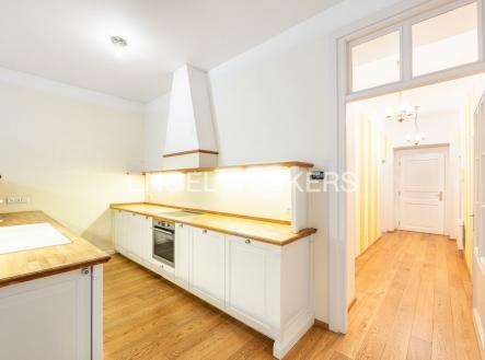 4 (2) | Pronájem bytu, 5+1, 141 m²