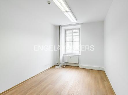 2 | Pronájem - kanceláře, 117 m²