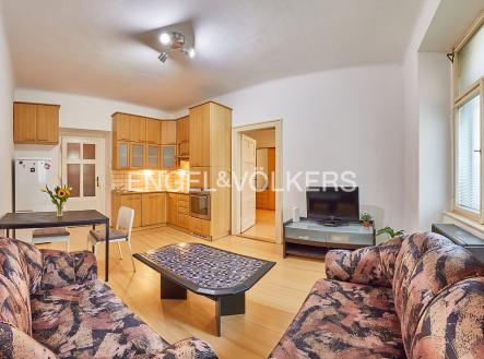 2 | Pronájem bytu, 2+kk, 44 m²