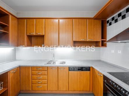 P1412409_web | Pronájem bytu, 5+1, 156 m²