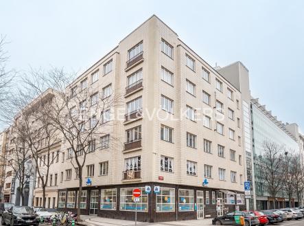 1 | Pronájem - kanceláře, 154 m²