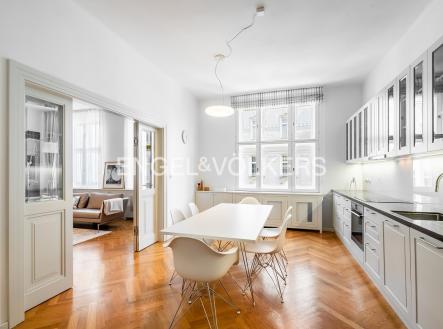 2 | Pronájem bytu, 3+1, 142 m²