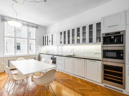 4 | Pronájem bytu, 3+1, 142 m²