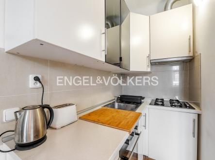 4 | Pronájem bytu, 1+kk, 20 m²