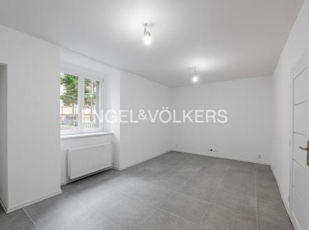 3 | Pronájem bytu, 1+kk, 33 m²