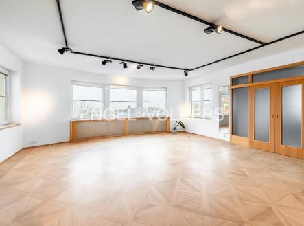 Pronájem - kanceláře, 839 m² obrázek