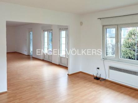 2 | Pronájem - dům/vila, 365 m²