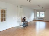 Pronájem - dům/vila, 365 m²
