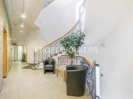 DSC_9919-HDR_web (1) | Pronájem - kanceláře, 32 m²