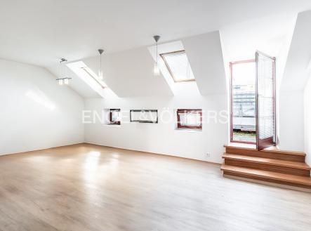 P1522039_web | Pronájem bytu, 4+kk, 110 m²