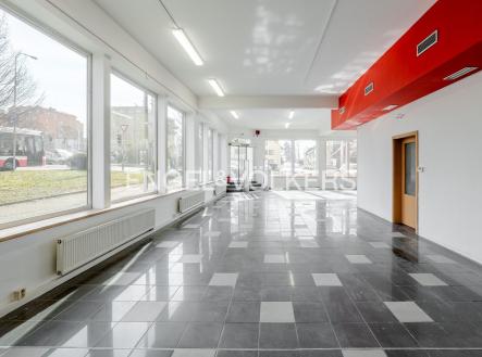 P1511095-HDR_web | Pronájem - obchodní prostor, 418 m²