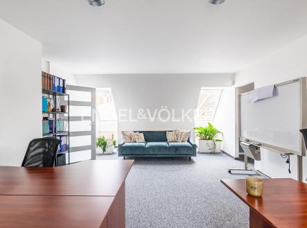 P1500349_web | Pronájem - kanceláře, 282 m²