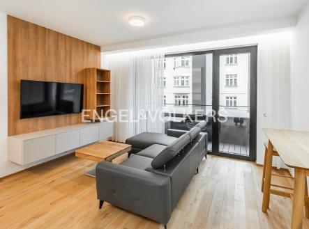 4 | Pronájem bytu, 1+kk, 36 m²