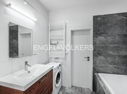 P1522358 | Pronájem bytu, 2+kk, 59 m²