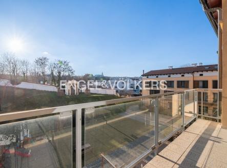 3 | Pronájem bytu, 6+kk, 324 m²