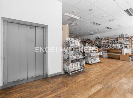 P1313119-HDR_web | Pronájem - obchodní prostor, 624 m²