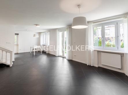 1 | Pronájem - dům/vila, 200 m²