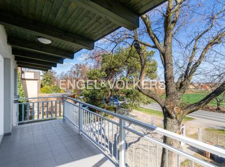 3 | Pronájem - dům/vila, 200 m²