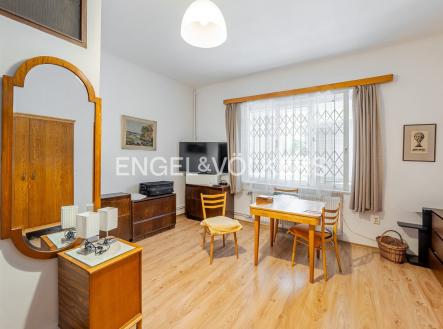 P1389841_expose | Pronájem - dům/vila, 196 m²