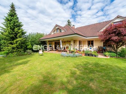 3 | Pronájem - dům/vila, 340 m²