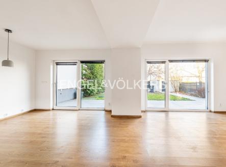 4 (2) | Pronájem - dům/vila, 140 m²