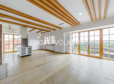Pronájem bytu, 4+kk, 202 m²