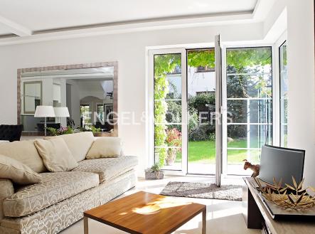 1 | Pronájem - dům/vila, 260 m²