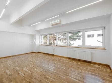 7 | Pronájem - kanceláře, 135 m²