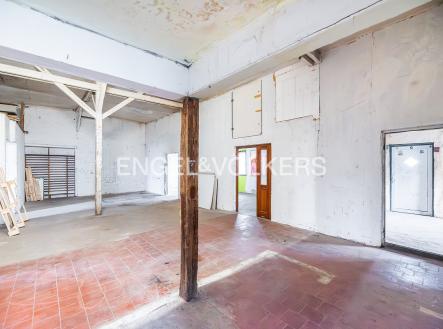 3 | Pronájem - komerční objekt, sklad, 150 m²