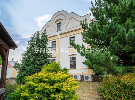 15 | Prodej - komerční objekt, jiný, 374 m²