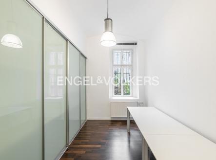 DSC_8245-HDR_web | Pronájem - kanceláře, 91 m²