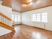 Pronájem - dům/vila, 214 m²