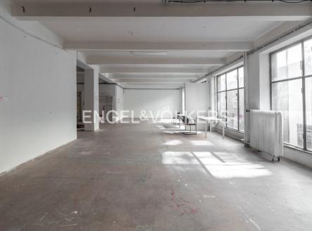 DSC_9095_web | Pronájem - obchodní prostor, 152 m²