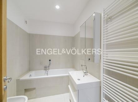 4 | Pronájem bytu, 2+kk, 55 m²