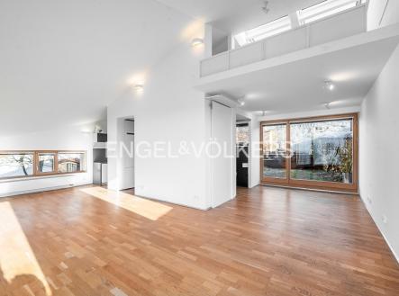 1 | Pronájem - dům/vila, 140 m²