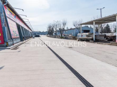 4 | Pronájem - komerční objekt, sklad, 1 200 m²