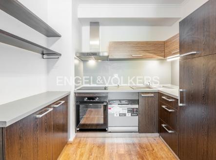 2 (2) | Prodej bytu, 2+kk, 61 m²