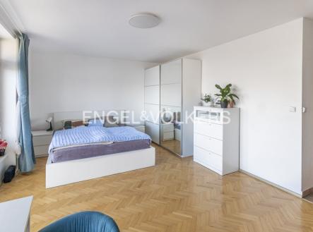 4 | Pronájem bytu, 1+kk, 40 m²