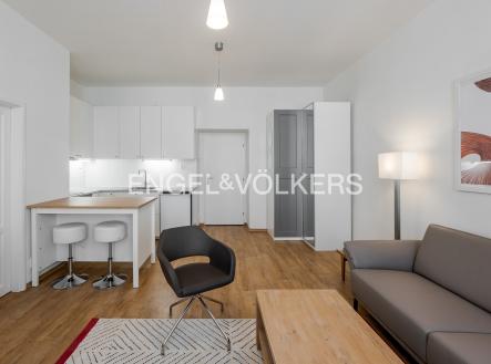 3 | Pronájem bytu, 2+kk, 42 m²