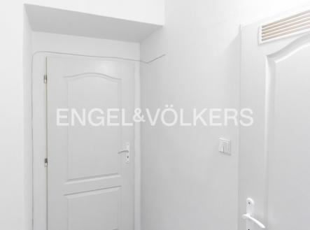 5 | Pronájem bytu, 1+kk, 27 m²