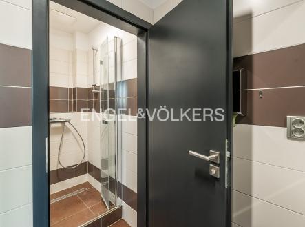 4 | Pronájem - kanceláře, 254 m²