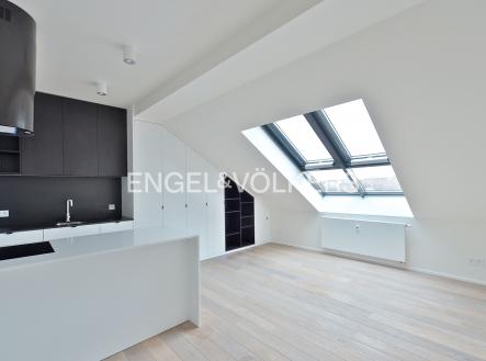 PEG_7717 | Pronájem bytu, 1+kk, 39 m²